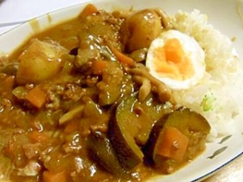 野菜たっぷり♪なすのカレー